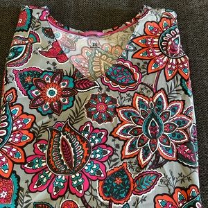 Women’s 2X Vera Bradley Scrub Top